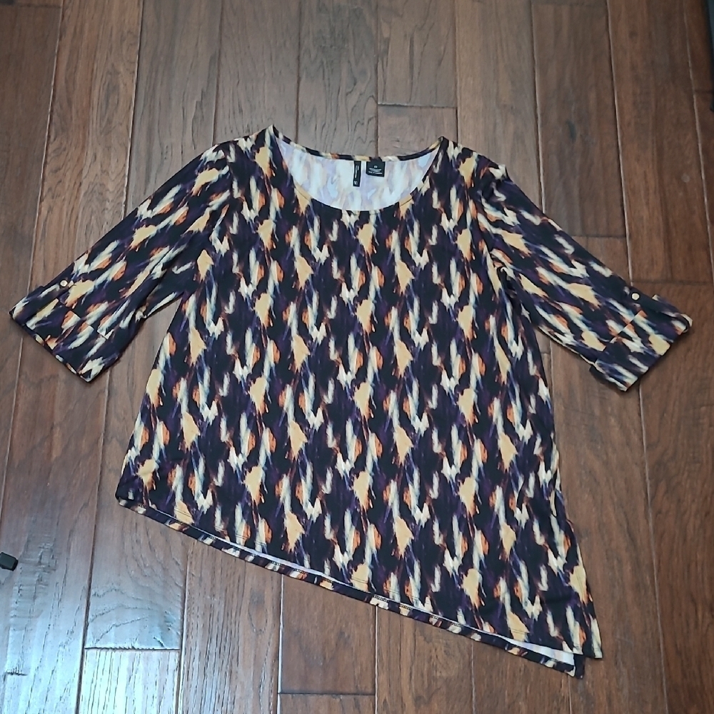 New Directions Black, Purple & Mustard Gold Asymmetrical Hem Blouse size 1X